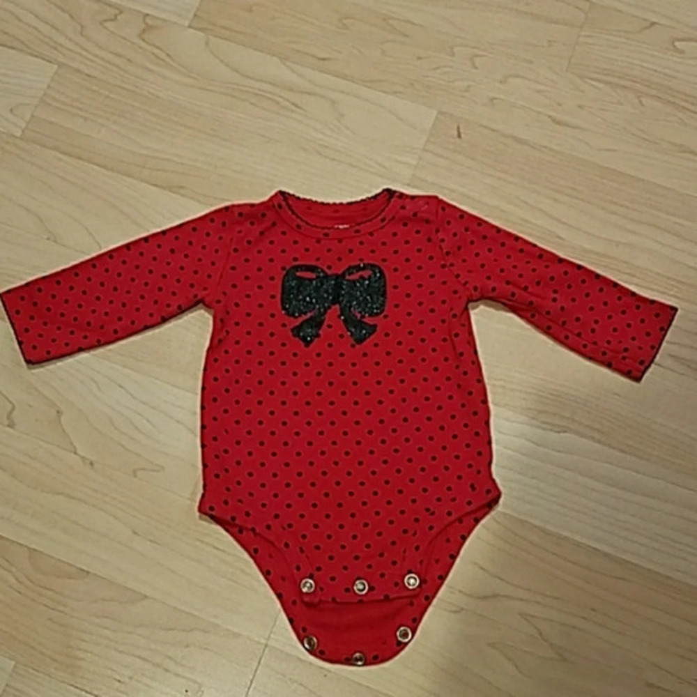 CARTER'S Red and Black 6 MONTHS!.